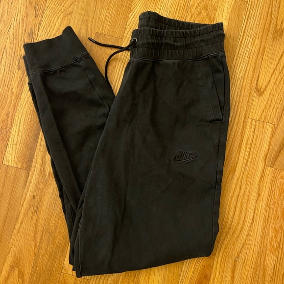 Nike Pants & Jumpsuits All Black Nike Joggers Poshmark